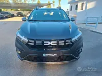 Usata Dacia Sandero Expression 91 CV (66 kW) 2023 Grigio Berlina