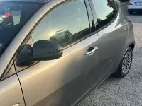 Usata Lancia Ypsilon Silver 95 CV (69 kW) 2016 Grigio Utilitaria