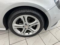 Usata Mercedes A180 109 CV (80 kW) 2014 Grigio Berlina