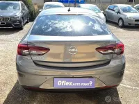 Usata Opel Insignia 122 CV (89 kW) 2022 Grigio Berlina