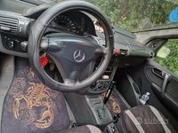 Usata Mercedes Vaneo 91 CV (66 kW) 2003 Grigio Monovolume