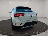 Usata VW T-Roc Style 150 CV (110 kW) 2022 Beige SUV