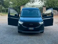 Usata Ford Tourneo 122 CV (89 kW) 2023 Monovolume