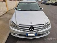 Usata Mercedes C220 AMG 170 CV (125 kW) 2010 Berlina