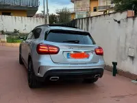 Usata Mercedes GLA200 Premium 136 CV (100 kW) 2018 Grigio SUV