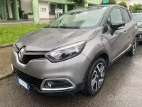 Usata Renault Captur Zen 90 CV (66 kW) 2016 Grigio SUV