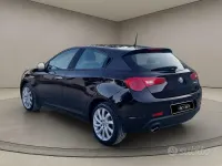 Usata Alfa Romeo Giulietta Super 120 CV (88 kW) 2017 Nero Utilitaria