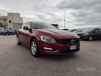 Usata Volvo V60 Summum 150 CV (110 kW) 2016 Marrone Station wagon