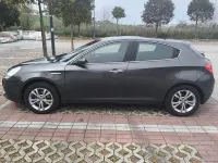 Usata Alfa Romeo Giulietta 150 CV (110 kW) 2014 Grigio Utilitaria