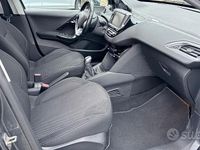 Usata Peugeot 208 Active 82 CV (60 kW) 2017 Grigio Utilitaria
