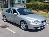 Usata Volvo S60 140 CV (102 kW) 2008 Argento Berlina