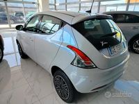 Usata Lancia Ypsilon 71 CV (52 kW) 2021 Bianco Utilitaria