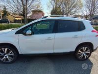 Usata Peugeot 2008 Allure 99 CV (72 kW) 2015 Bianco SUV