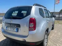 Usata Dacia Duster Lauréate 90 CV (66 kW) 2012 Grigio SUV