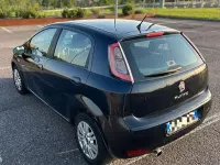 Usata Fiat Punto Lounge 84 CV (61 kW) 2015 Utilitaria