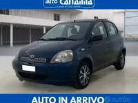 Usata Toyota Yaris 65 CV (47 kW) 2005 Bluazzurro Berlina