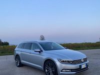 Usata VW Passat Highline 190 CV (139 kW) 2017 Grigio Station wagon