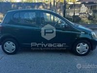 Usata Toyota Yaris 68 CV (50 kW) 1999 Verde Utilitaria