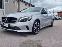 Usata Mercedes A180 Premium 108 CV (79 kW) 2017 Grigio Berlina