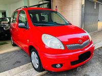 Usata Toyota Yaris Verso 84 CV (61 kW) 2005 Rosso Monovolume