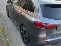 Usata Mercedes B180 116 CV (85 kW) 2019 Grigio Utilitaria