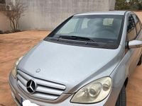 Usata Mercedes B180 109 CV (80 kW) 2007 Grigio Monovolume