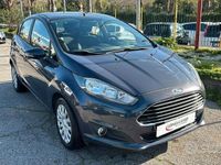 Usata Ford Fiesta 97 CV (71 kW) 2015 Grigio Utilitaria