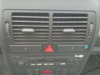 Usata Audi A2 75 CV (55 kW) 2003 Argento Utilitaria