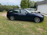 Usata BMW 318 Efficient Dynamics 150 CV (110 kW) 2015 Blu Station wagon