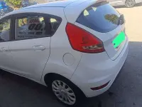Usata Ford Fiesta 60 CV (44 kW) 2011 Bianco Berlina
