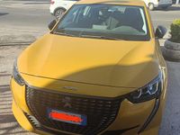 Usata Peugeot 208 75 CV (55 kW) 2023 Giallo Utilitaria