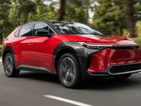 Nuova Toyota bZ4X 80 kW (109 CV) 2025 Argento SUV