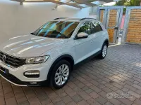 Usata VW T-Roc Sport 150 CV (110 kW) 2021 Grigio ghiaccio SUV