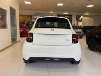 Używany Fiat 500e 42 kW (58 KM) 2023 Biały Sedan/Limuzyna