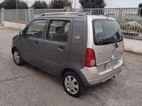 Usata Opel Agila 69 CV (50 kW) 2004 Grigio Monovolume