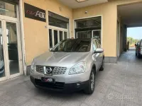Usata Nissan Qashqai N-TEC 106 CV (77 kW) 2010 Grigio SUV