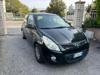 Usata Hyundai i20 Comfort 78 CV (57 kW) 2010 Nero Utilitaria