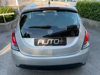 Usata Lancia Ypsilon S 69 CV (50 kW) 2018 Argento Utilitaria