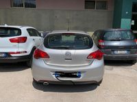 usata Opel Astra 5ª serie - 2013