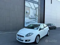Usata Fiat Bravo Dynamic 120 CV (88 kW) 2011 Bianco Utilitaria