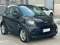 Usata Smart ForTwo Electric Drive Passion 59 kW (81 CV) 2022 Nero Berlina