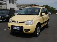 Usata Fiat Panda 4x4 Climbing 69 CV (50 kW) 2012 Giallo Utilitaria