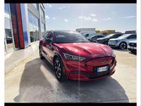 Usata Ford Mustang Mach-E Standard Range 197 kW (269 CV) 2021 Lucid red SUV