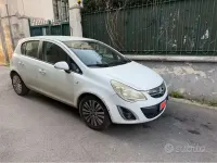 Usata Opel Corsa Edition 85 CV (62 kW) 2013 Bianco Utilitaria