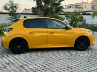 Usata Peugeot 208 75 CV (55 kW) 2021 Giallo Utilitaria