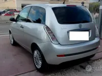 Usata Lancia Ypsilon 90 CV (66 kW) 2009 Grigio Utilitaria