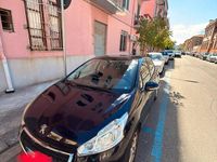 Usata Peugeot 208 68 CV (50 kW) 2013 Blu Utilitaria