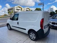 Usata Fiat Doblò 105 CV (77 kW) 2019 Bianco Monovolume