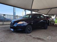 Usata Lancia Ypsilon 69 CV (50 kW) 2015 Rosso Utilitaria