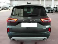 Usata Ford Kuga Titanium 179 CV (131 kW) 2025 Magnetic grey SUV